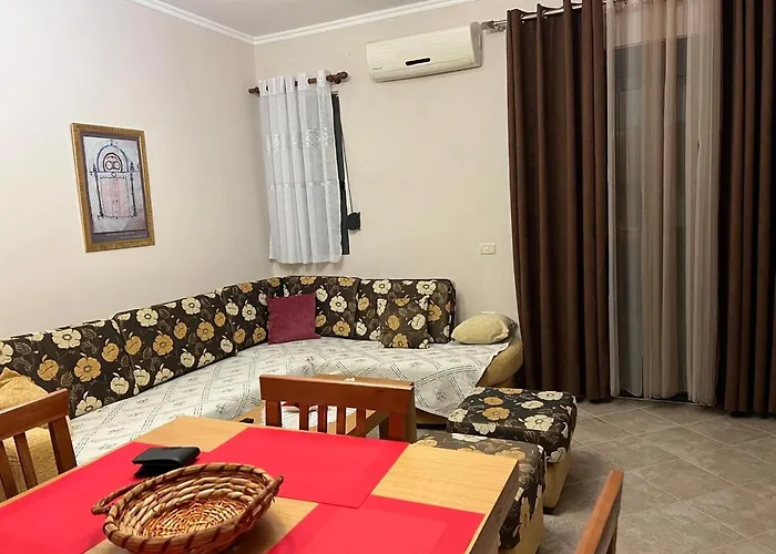 Golem, Mali I Robit アパート ゴーレム